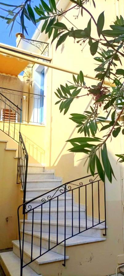 Lourantos Bayside Apartments Vathy  Ngoại thất bức ảnh