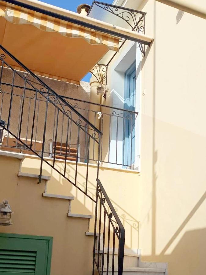 Lourantos Bayside Apartments Vathy  Ngoại thất bức ảnh